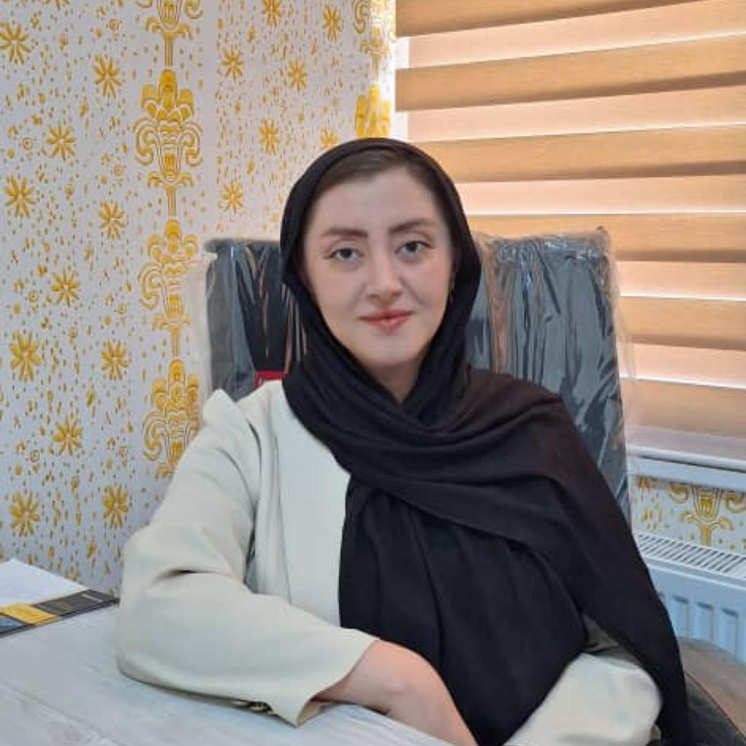حدیث رحیمی کارشناس گفتار درمانی فارغ التحصیل دانشگاه علوم پزشکی اصفهان